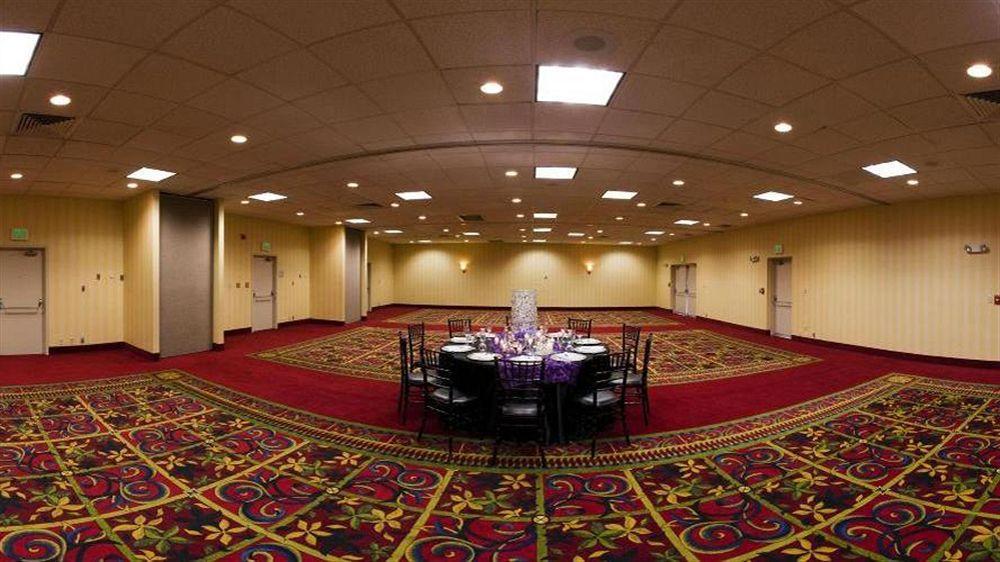 Hotel Wyndham Garden Fresno Yosemite Airport Ristorante foto