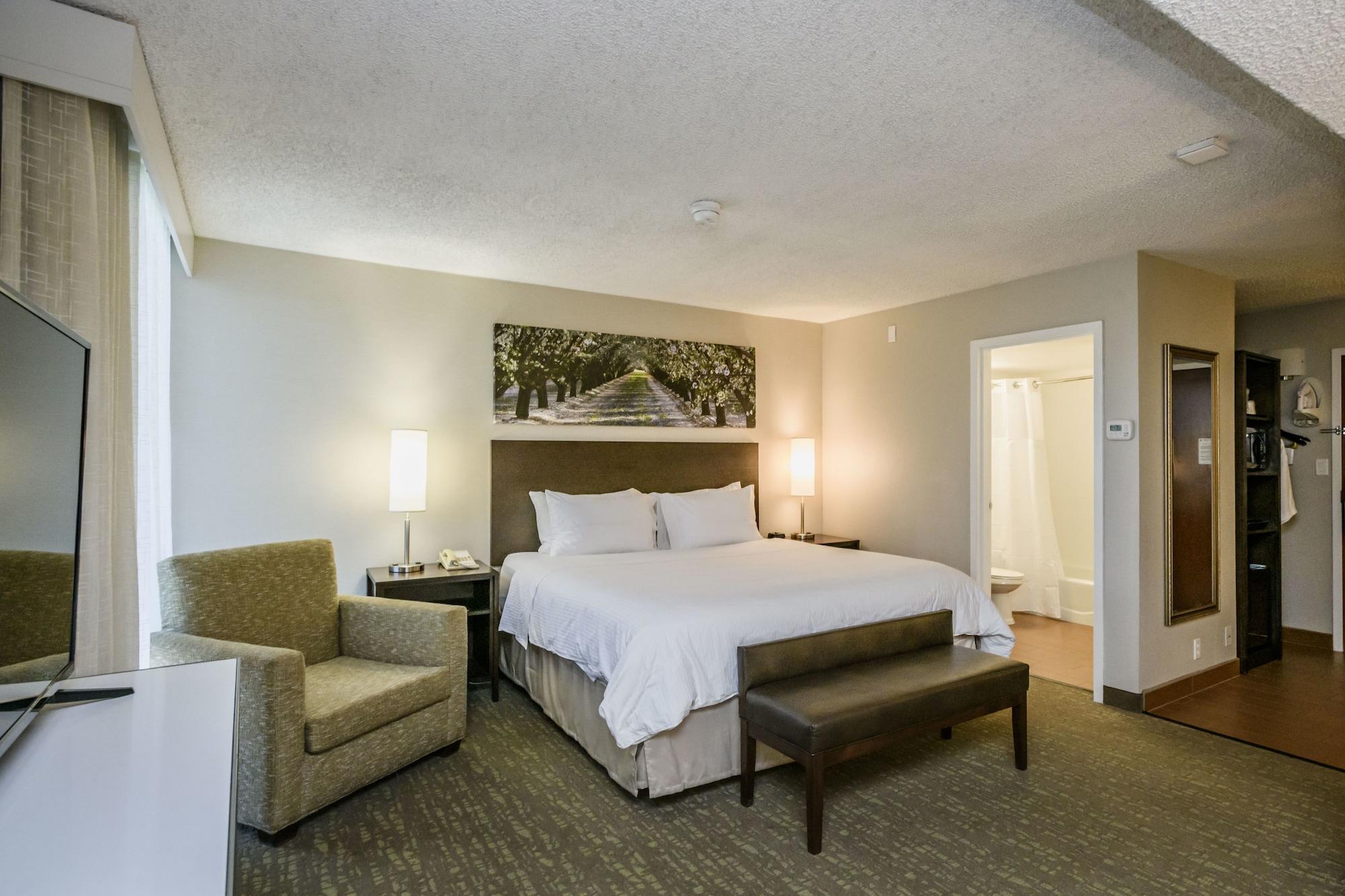 Hotel Wyndham Garden Fresno Yosemite Airport Esterno foto