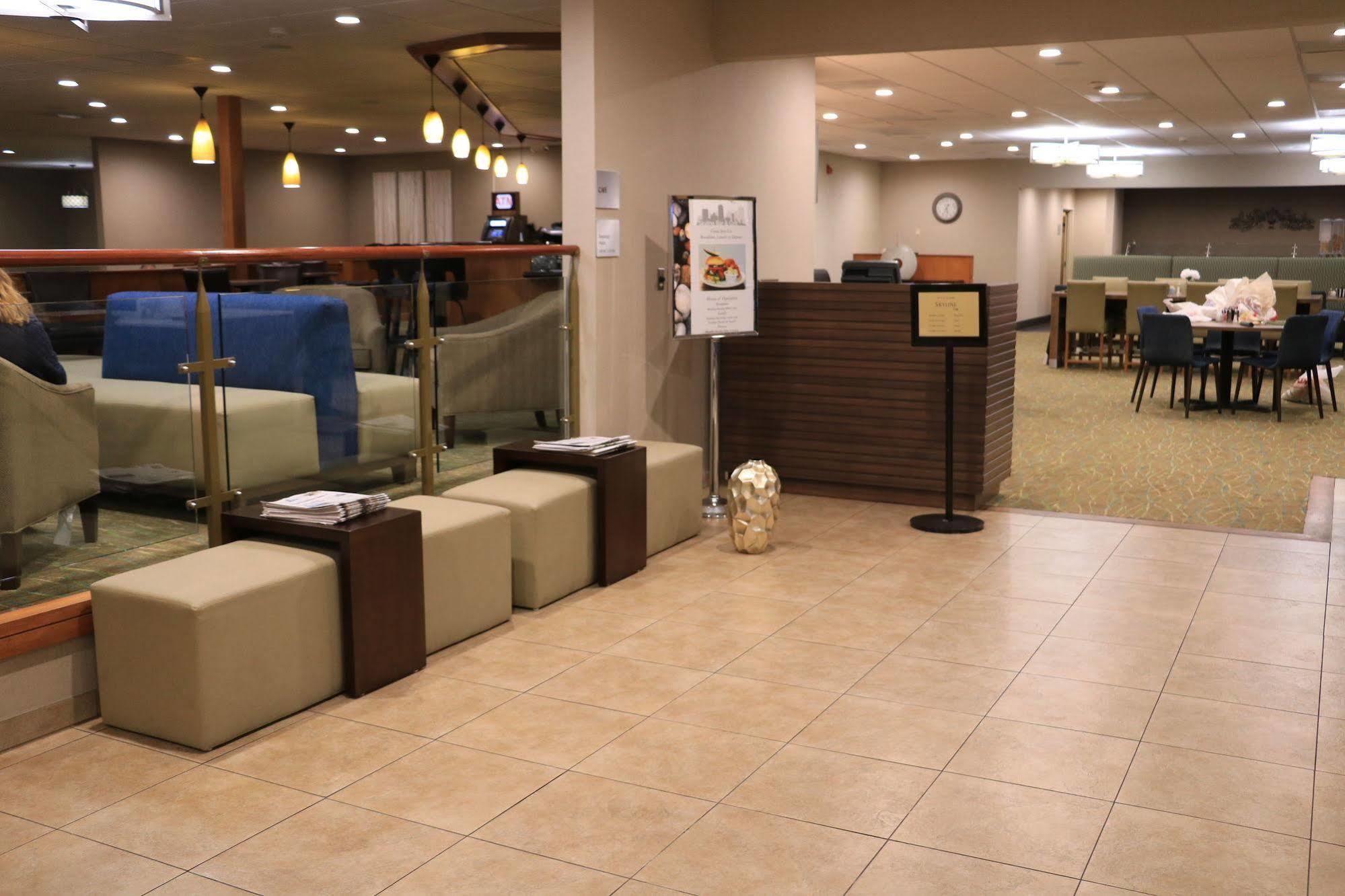 Hotel Wyndham Garden Fresno Yosemite Airport Esterno foto