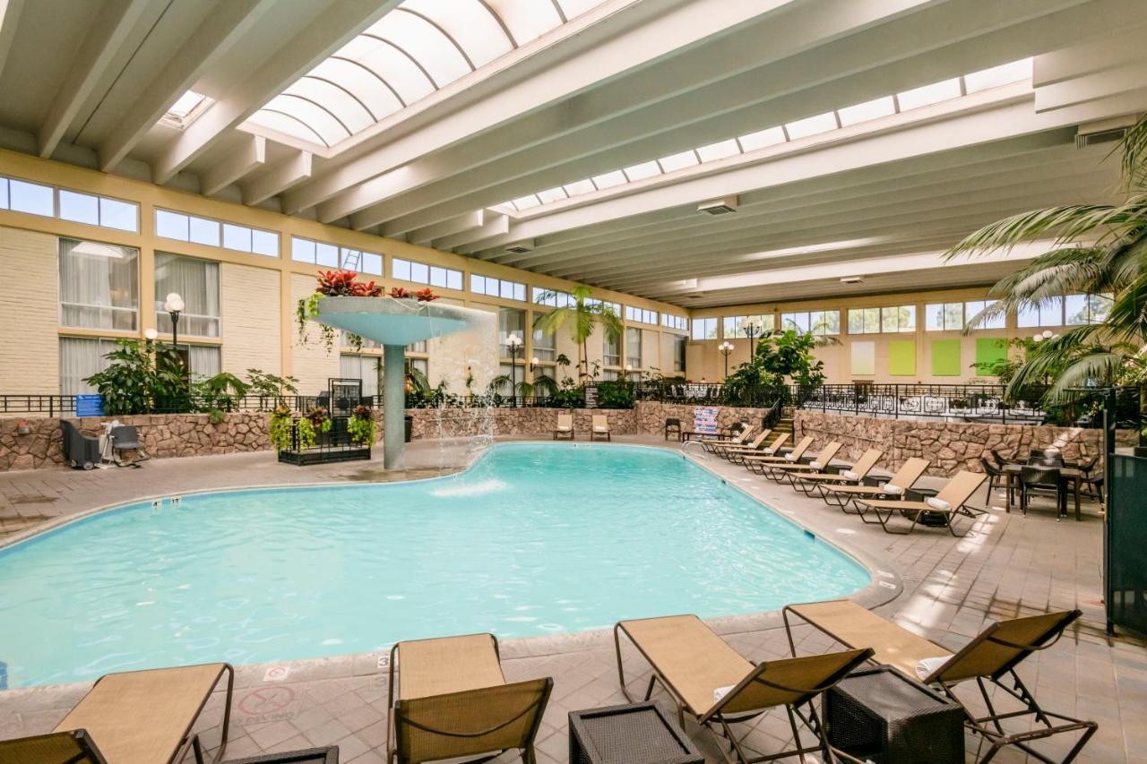 Hotel Wyndham Garden Fresno Yosemite Airport Esterno foto