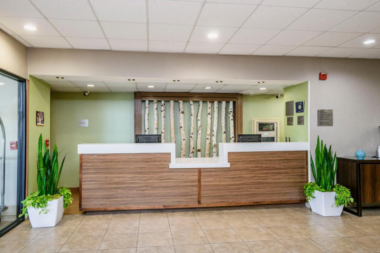 Hotel Wyndham Garden Fresno Yosemite Airport Esterno foto